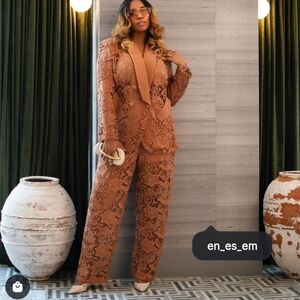 Chic Lace Pantsuit in Brown